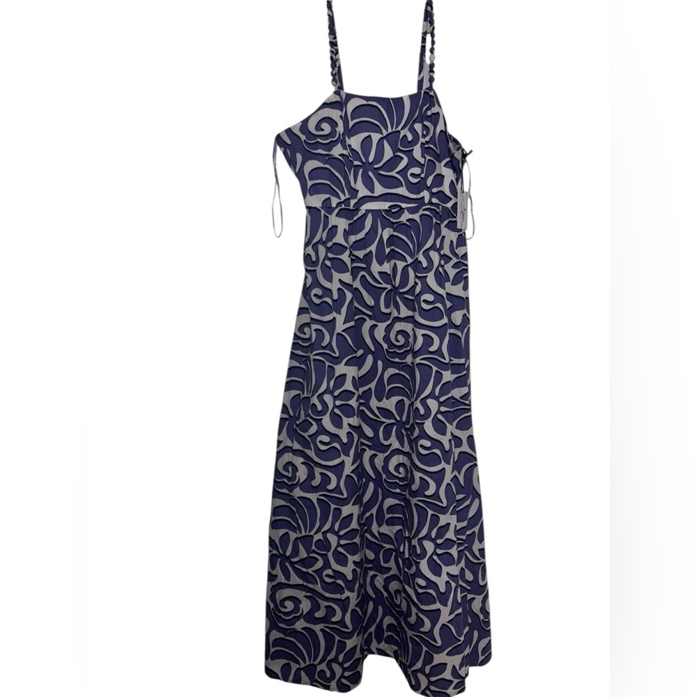Elegant Blue and White Patterned Dress
